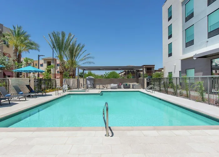 Hilton Garden Phoenix 3*
